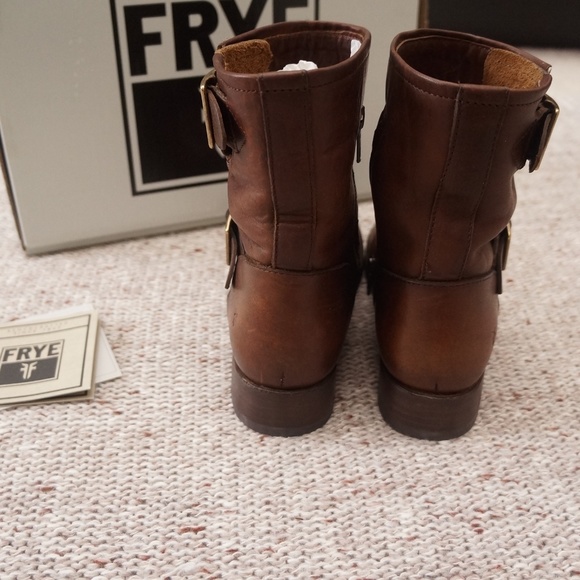 Frye brown Vicky Engineer boots - Picture 3 of 8